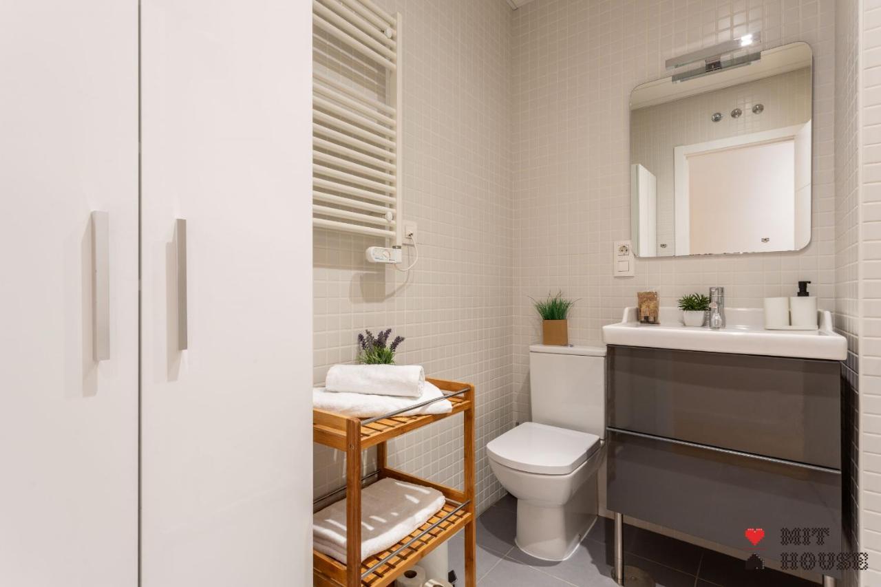 Apartmán Mit House Ayala En Madrid Exteriér fotografie