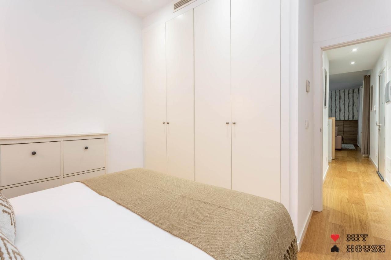 Apartmán Mit House Ayala En Madrid Exteriér fotografie